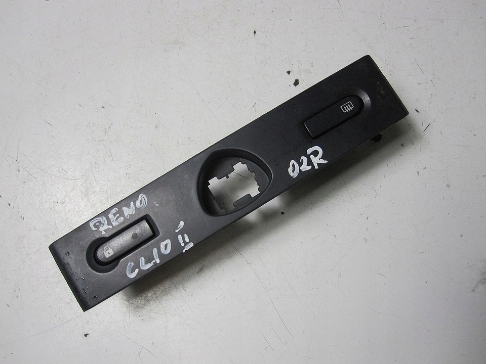 фото №1, Перемикачі панель підігрів вікон i замка renault clio ii 02r