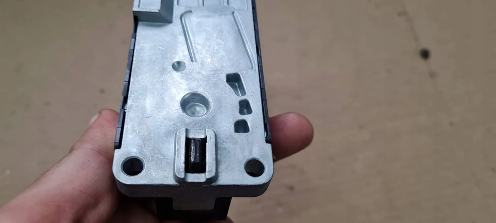 фото №8, A4 b9 8w блокировка руля колонки 3q0905861c q5 80a a5 8w