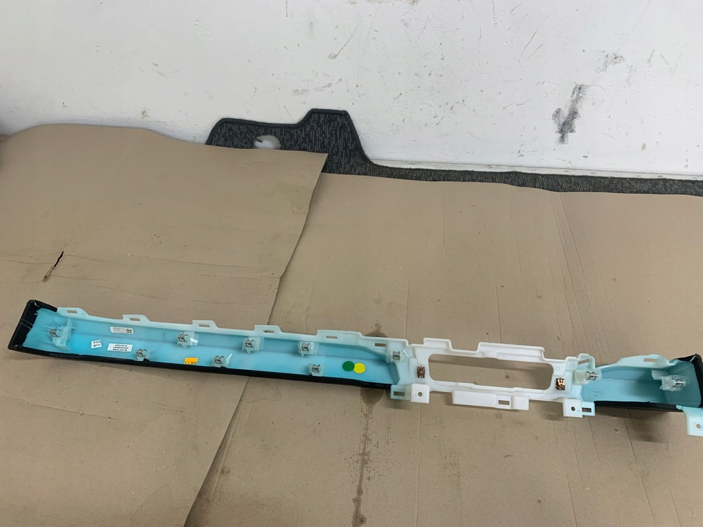 фото №12, Ford mustang mach-e rwd 21r молдинг декодер защита панели консоли оригинал