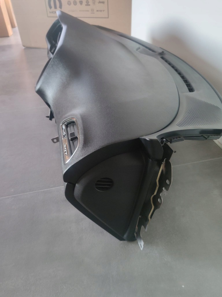 фото №5, Dodge challenger приборная панель приборная 2015+