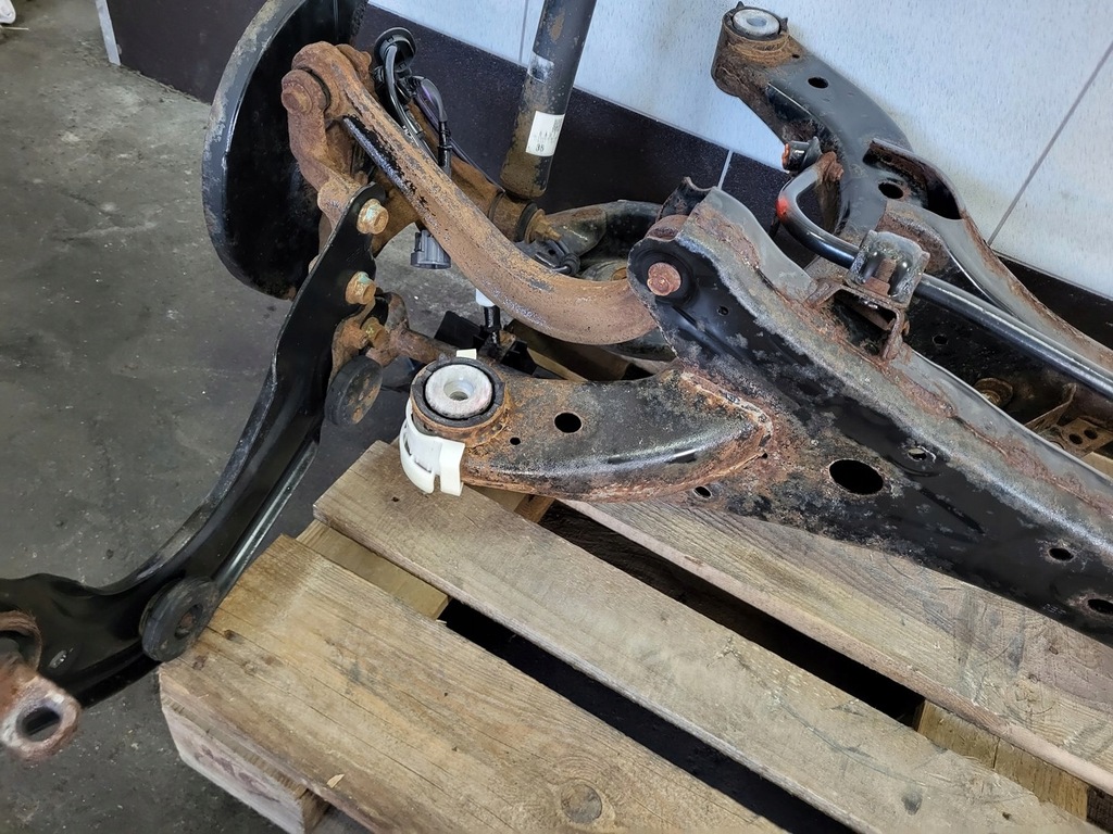 фото №11, Mazda 6 iii gl gj ii lift kombi 2.2 d підрамник підрамник балка задня важіль od 18r