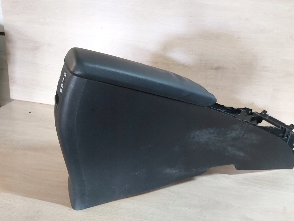 фото №5, Toyota avensis t27 lift підлокітник тунель середній 15-18r