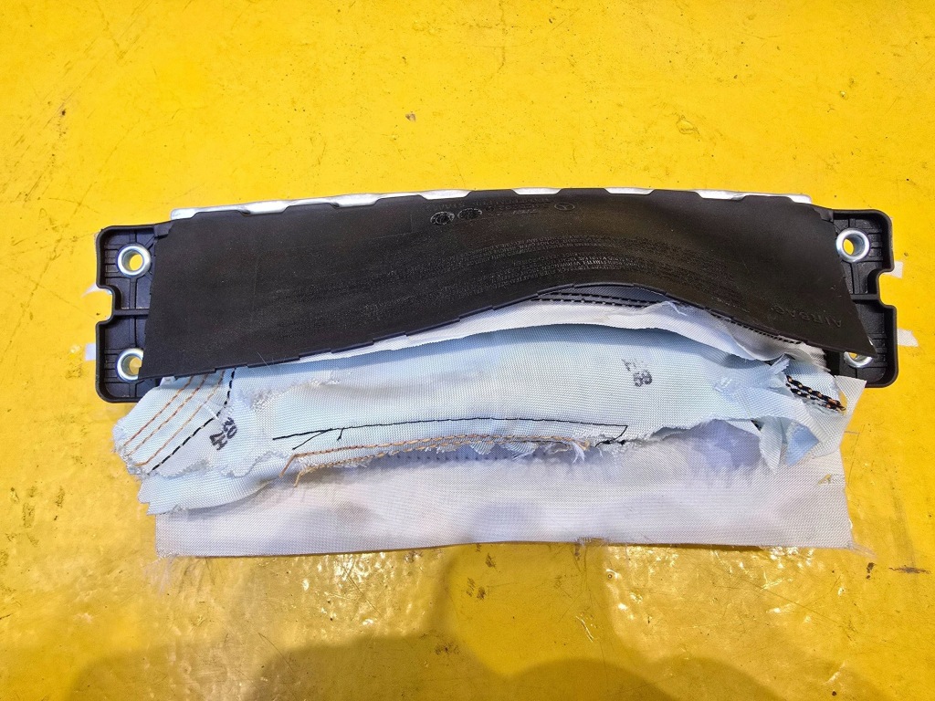 фото №11, Mercedes-benz eqc w293 n293 панель приладів консоль air bag wystrzł сірі