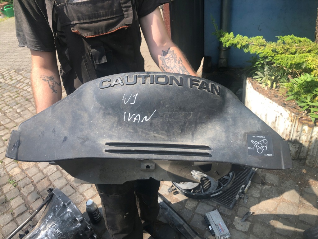 фото №1, Jeep grand cherokee wj 4.0 корпус вентилятора