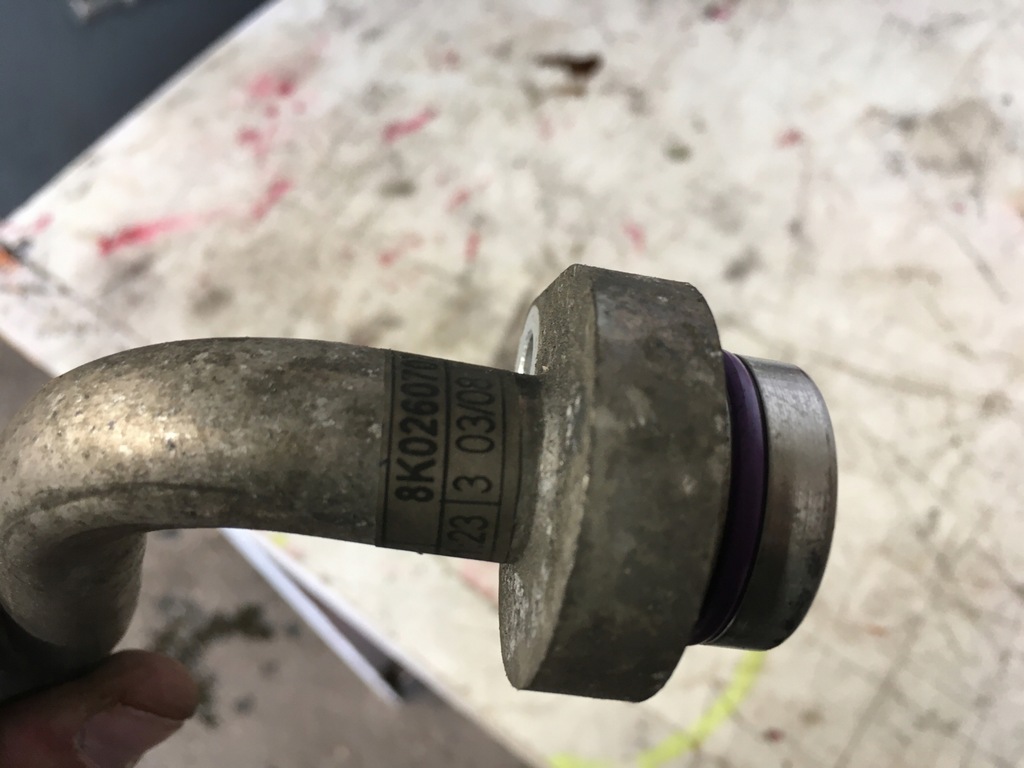 фото №5, Шланг кондиционера audi a5 8t 8k0260707k