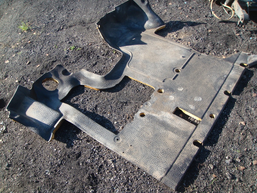 фото №5, Пол обшивка резиновый pod ноги trafic vivaro