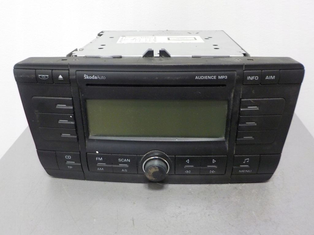фото №1, Skoda octavia ii радіо заводський mp3 1z0035156d