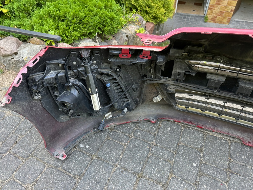 фото №7, Peugeot 308 lift 2011 бампер передний оригинал pod омыватель