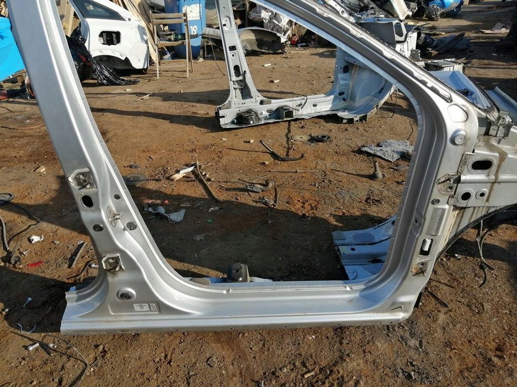 фото №1, Порог блок двигателя правый dacia sandero ii stepway