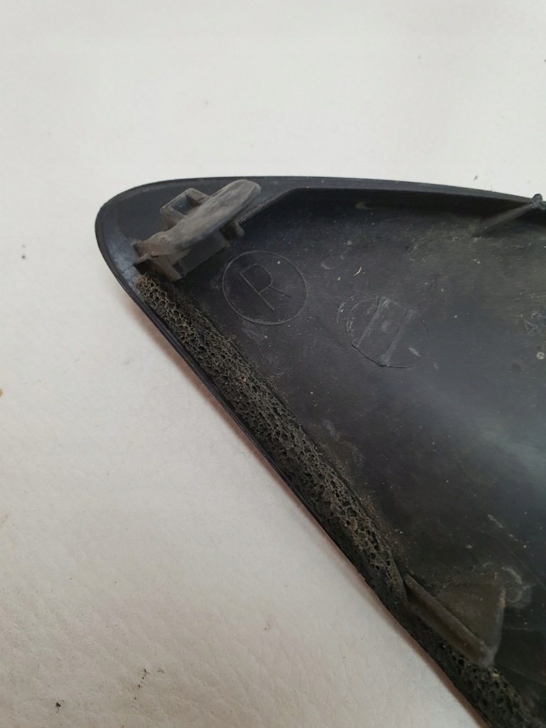 фото №6, Toyota avensis ii t25 lift решётка w бампер перед