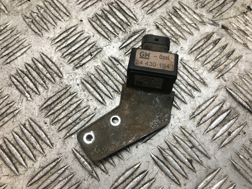 фото №1, Signum 3.0 cdti датчик швидкості 24430194