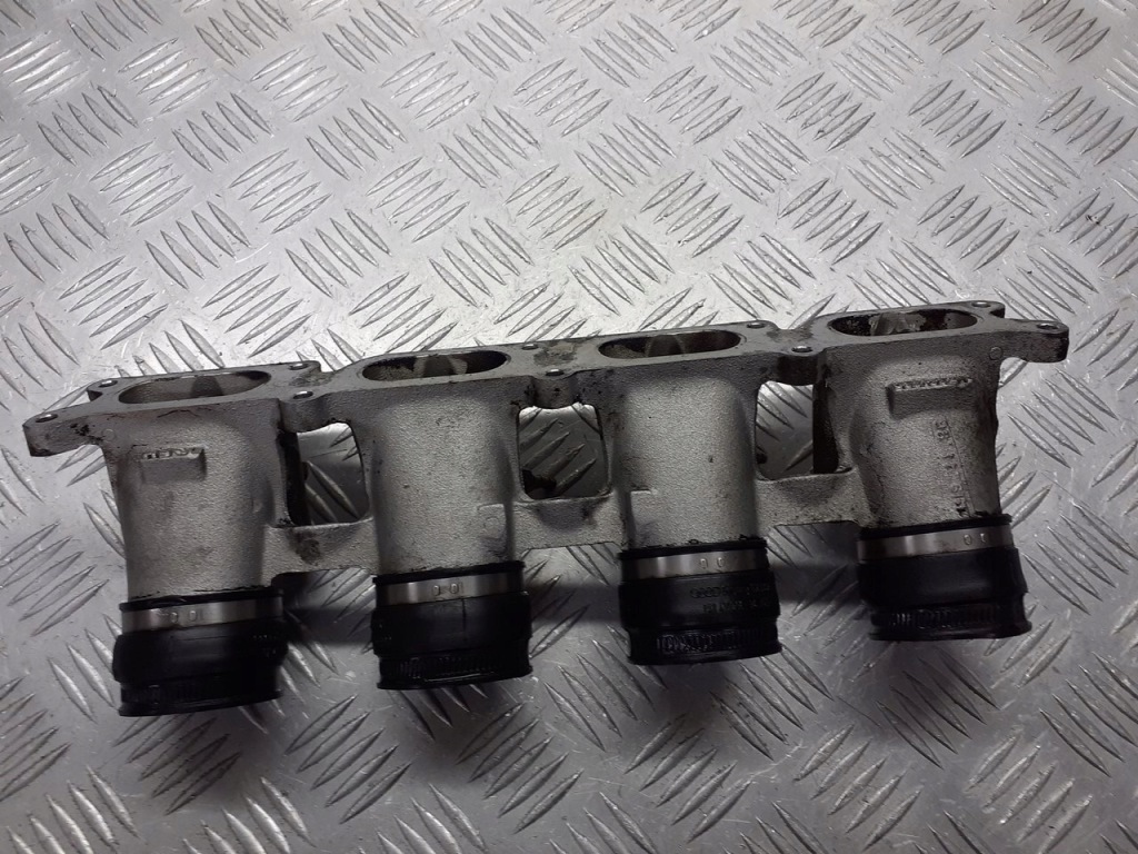 Купити Колектор впускний  audi a4 b5 1.8 058133216