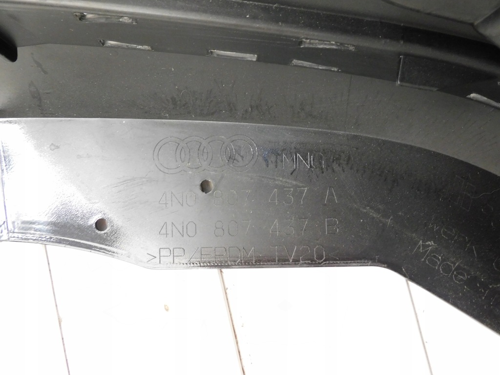 фото №16, Audi a8 d5 4n бампер перед передний решётка радиатора новый!