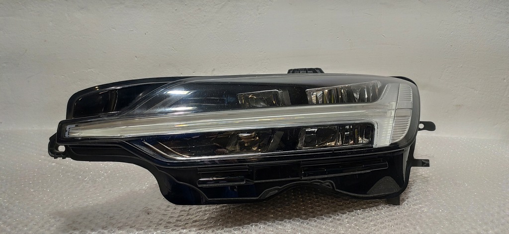 фото №1, Лампа левая volvo s60/v60 full led