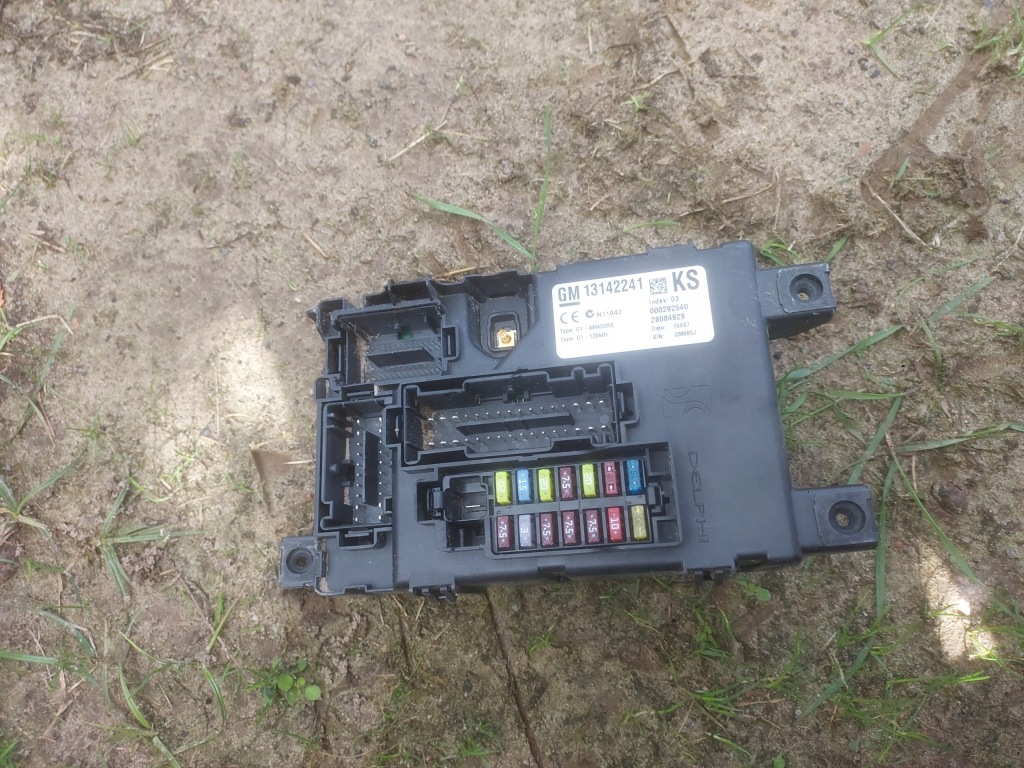 фото №1, Opel corsa d коробка bsi 13142241ks