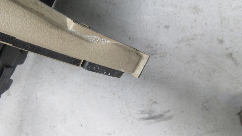 фото №9, Audi a8 d3 lift консоль панель приладів приладова бежева