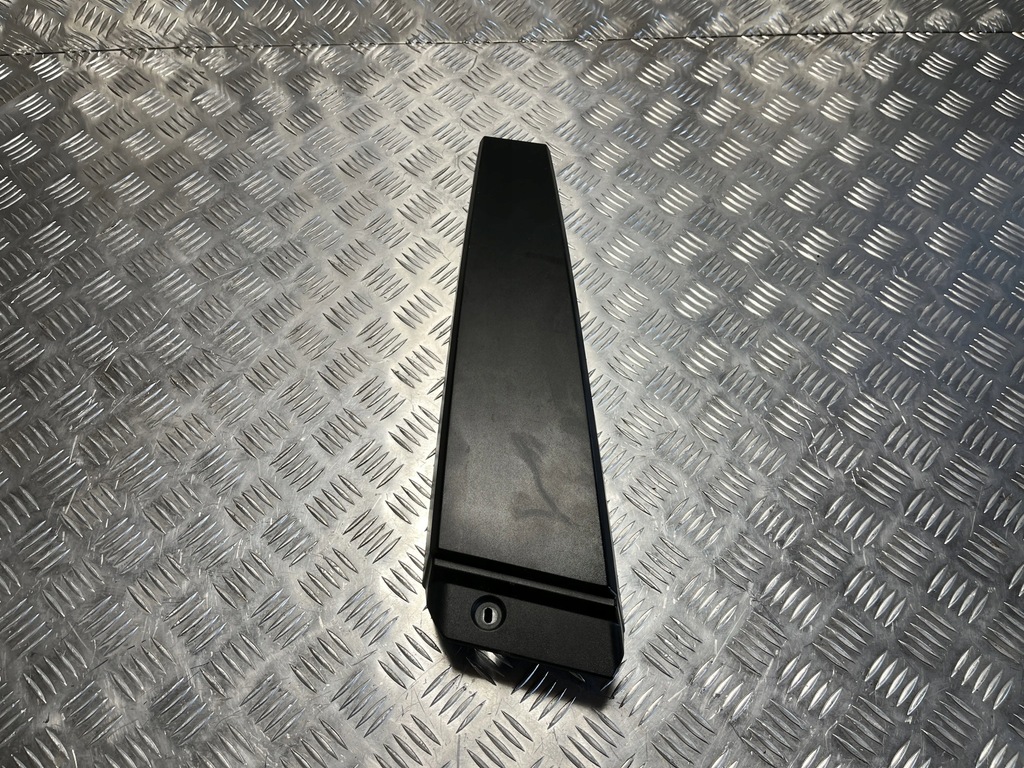 фото №1, Молдинг стійка двері права dacia sandero iii 21-