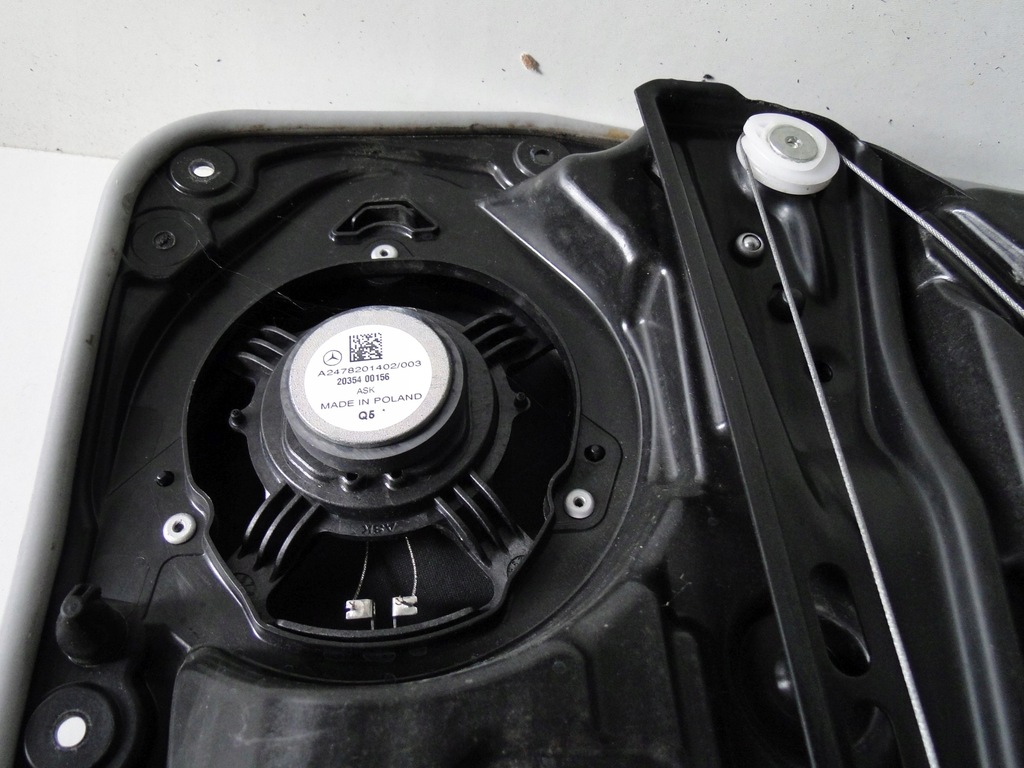 фото №13, Mercedes glb x247 247 вкладыш дверь передние правое подъемник замок динамик