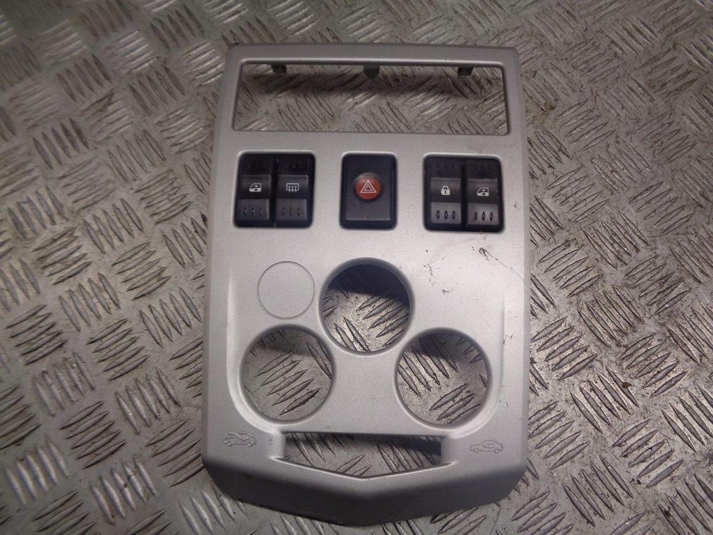 фото №1, Консоль середня dacia logan i 8200751184