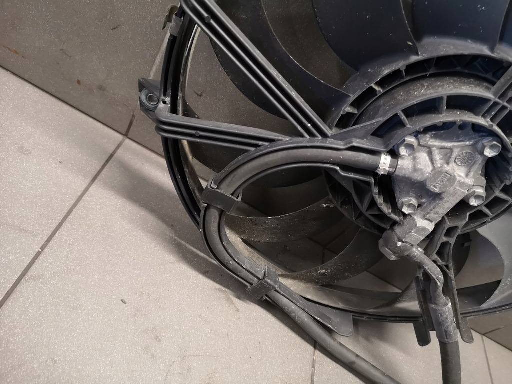 фото №8, Вентилятор радиатор audi a8 d2 3.3 tdi 4d0121308