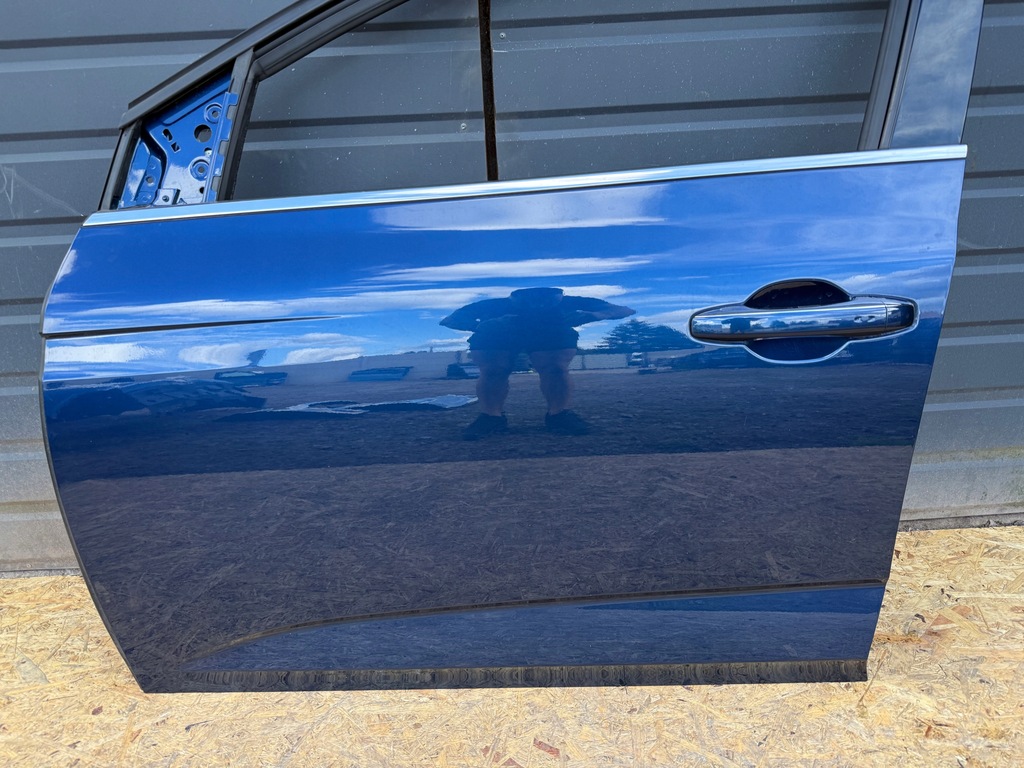 фото №4, Дверь левый перед передние renault megane iv terpr