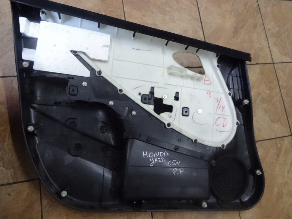 фото №5, Honda jazz 1.2b 05' обшивка правий перед