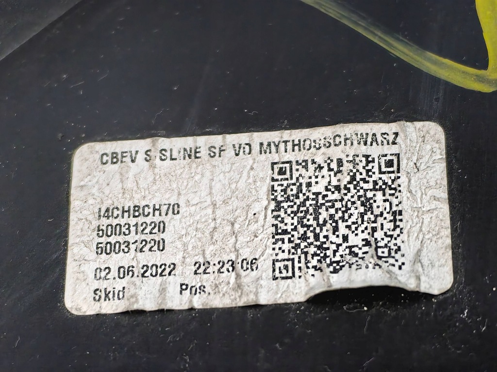 Audi e-tron 4ke s-line - бампер перед решітка радіатора ok polecam Зі Шроту