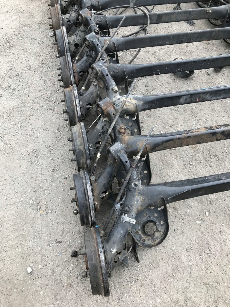 Балка вісь  задній задня toyota yaris 3 гальмівні барабани рік 11-20 w-wa Недорого