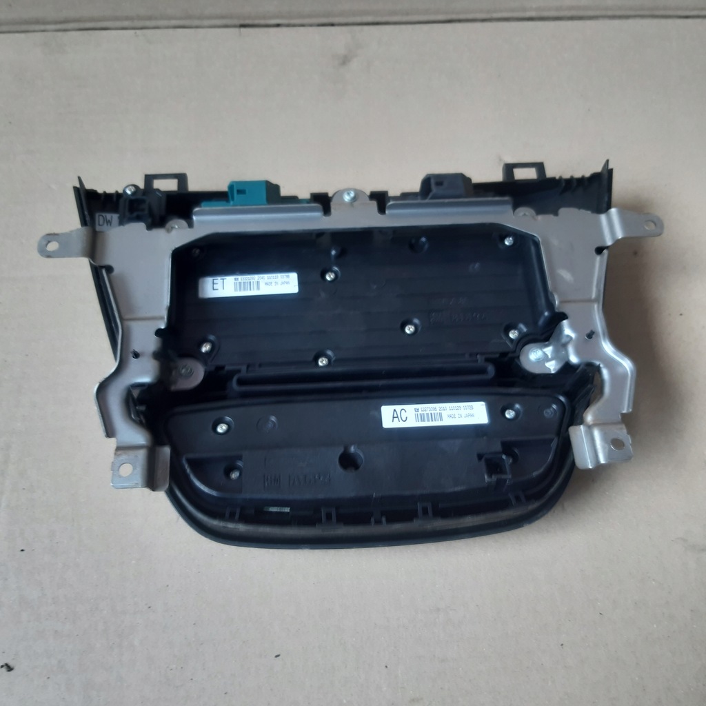 фото №2, Панель обдув радіо opel insignia a