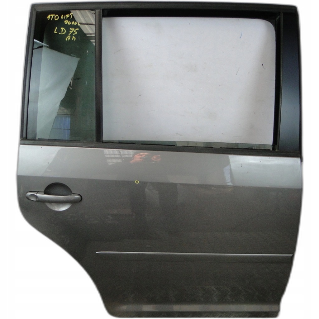 Купити Дверей правий задній vw touran 1t 1t0 рестайлінг  ld7s 2010