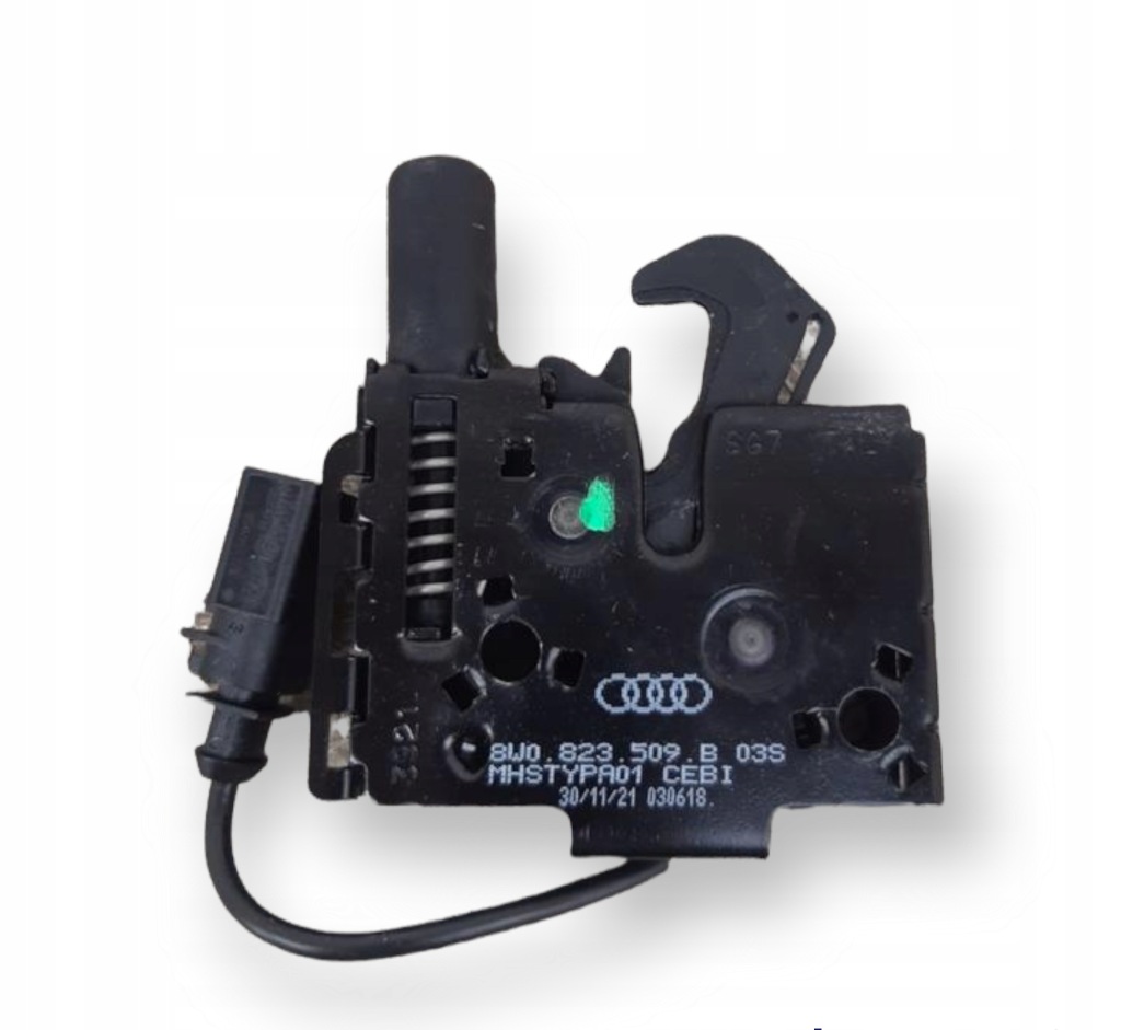 фото №1, Audi a4 a5 b9 8w0829509b замок поперечина