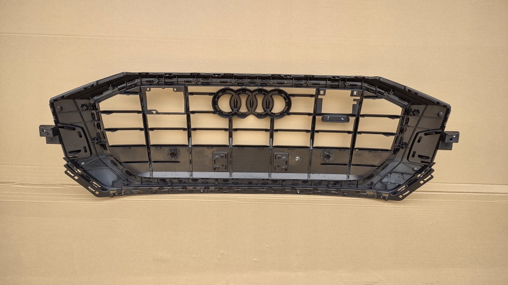 фото №8, Audi q8 4m8 решётка радиатора радиатора решётка радиатора 4m8853651a f/g/h pdc+radary оригинальный номер black