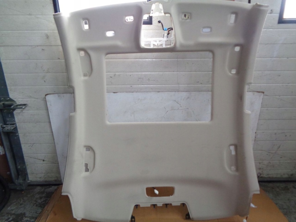 фото №1, Mercedes w218 cls потолок панорама люк