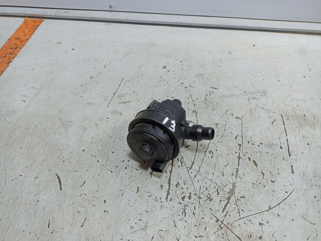 фото №1, Bmw 5 g30 насос wody 9147359 2.0 i