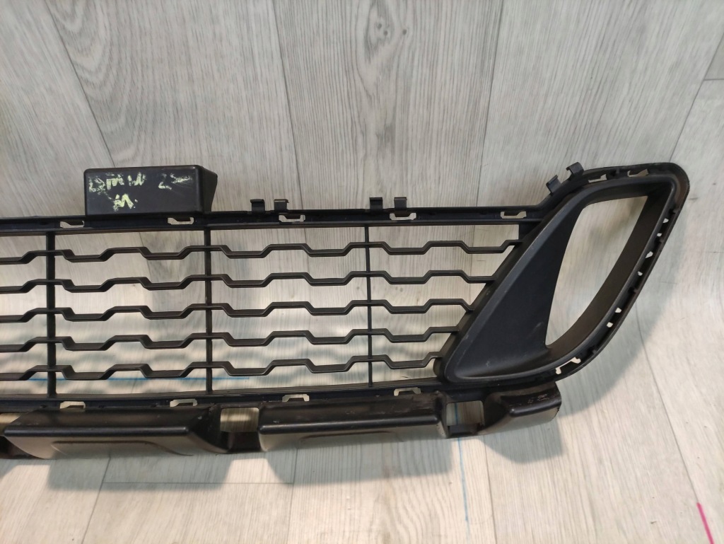 Bmw 2 f45 m-pakiet решётка средняя бампера перед 8057891 Недорого
