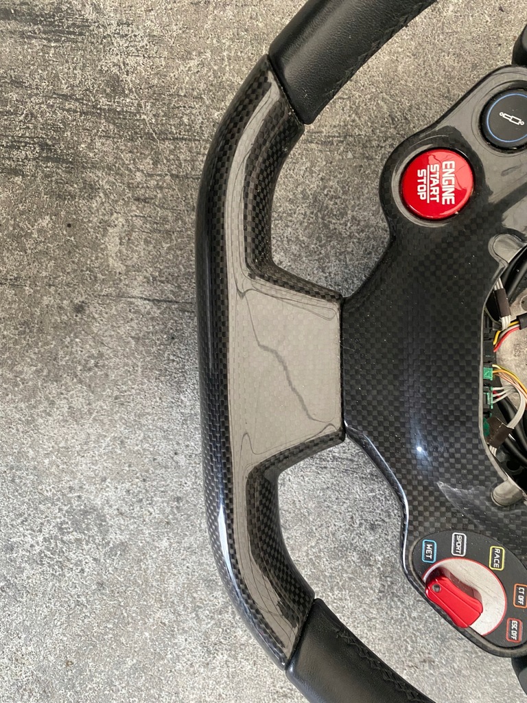 фото №6, Ferrari 488 gtb повітропровід czarna карбон ідеальний стан