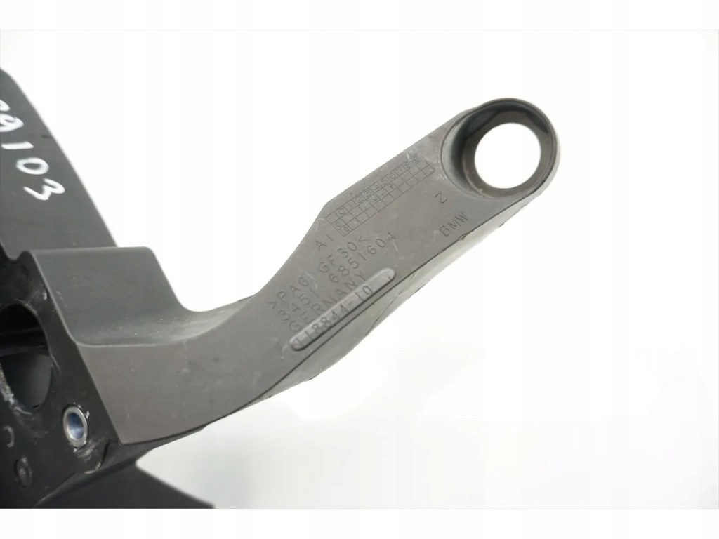 Mini mini кронштейн / кронштейн насоса abs one бензин 75kw 102 hp 6851604 Зі Шроту