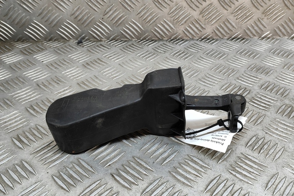 фото №6, Porsche taycan cross turismo ограничитель дверь передних правых 9j1837179a