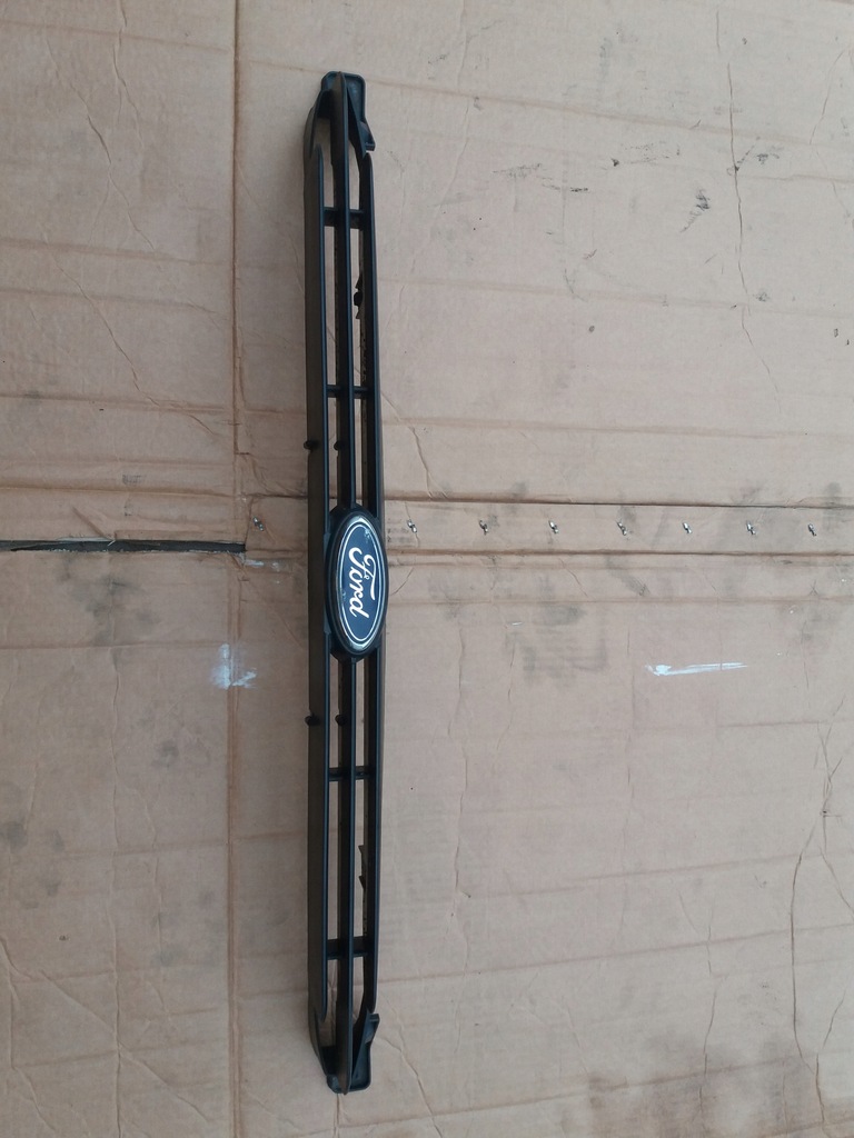 фото №1, Решётка радиатора решётка радиатора ford escort 95ab8200ab