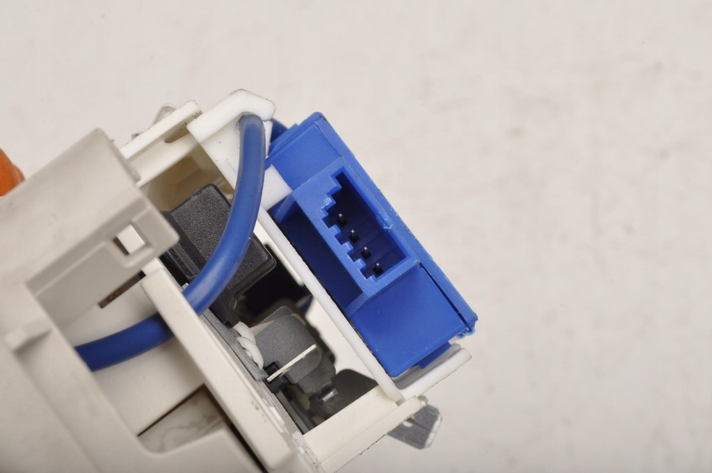 фото №7, Ford ecosport освещение лампа кабины салона