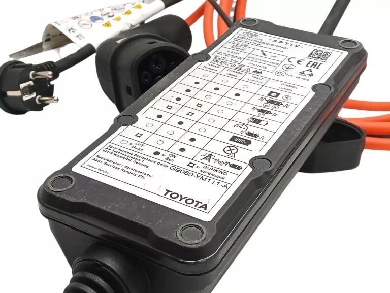 фото №5, Зарядное устройство автомобильная ev toyota typ 2 10a