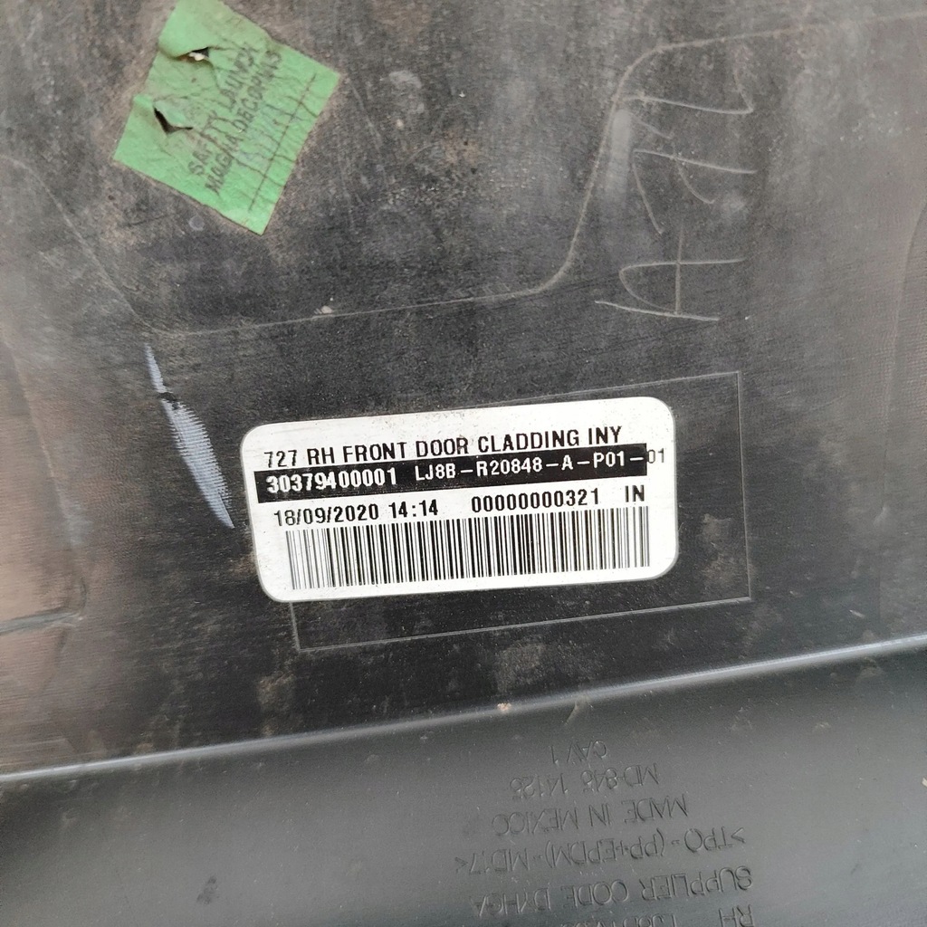 фото №8, Ford mustang mach-e 2020 перед сторона правая молдинг дверь