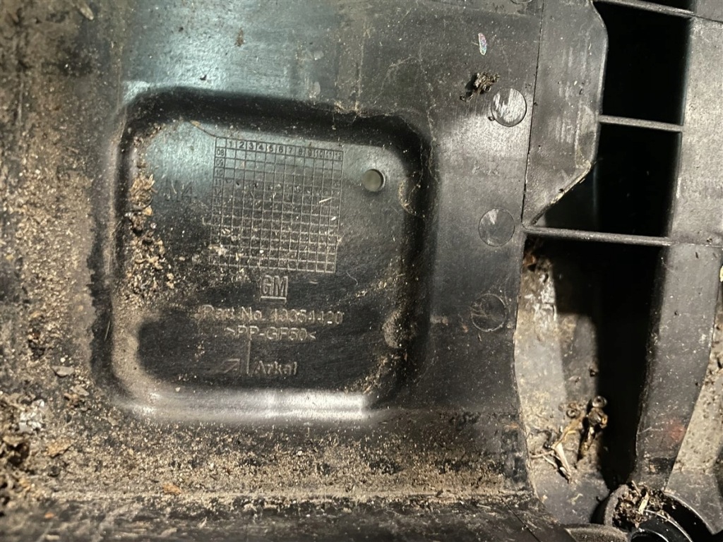 Основа корпус акумулятор 2.0 cdti 13354420 opel zafira c tourer в Україні