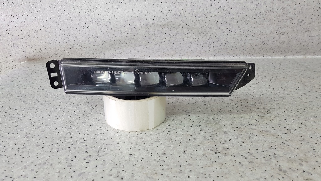 фото №1, Honda crv cr-v 5 v 2017 - правый led drl противотуманная фара d 9347