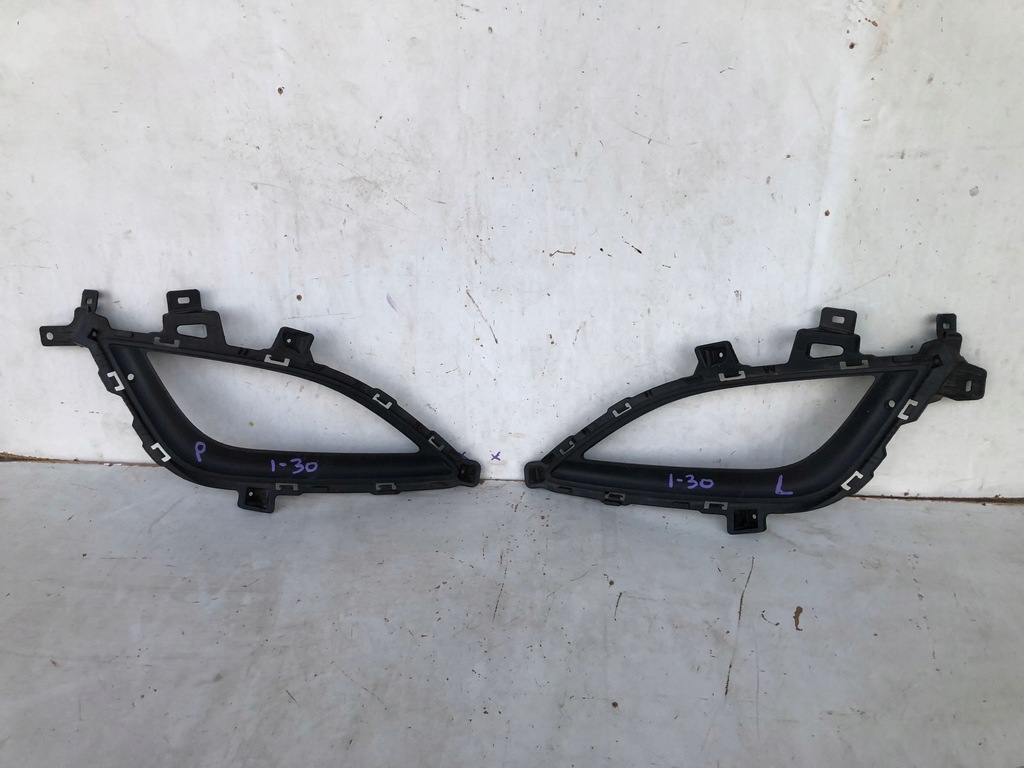 фото №1, Hyundai i30 ii решётка бампера