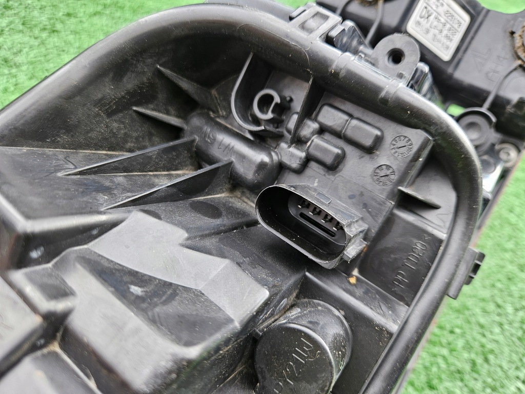 фото №10, Лампа правый задняя audi a4 b9 8w kombi