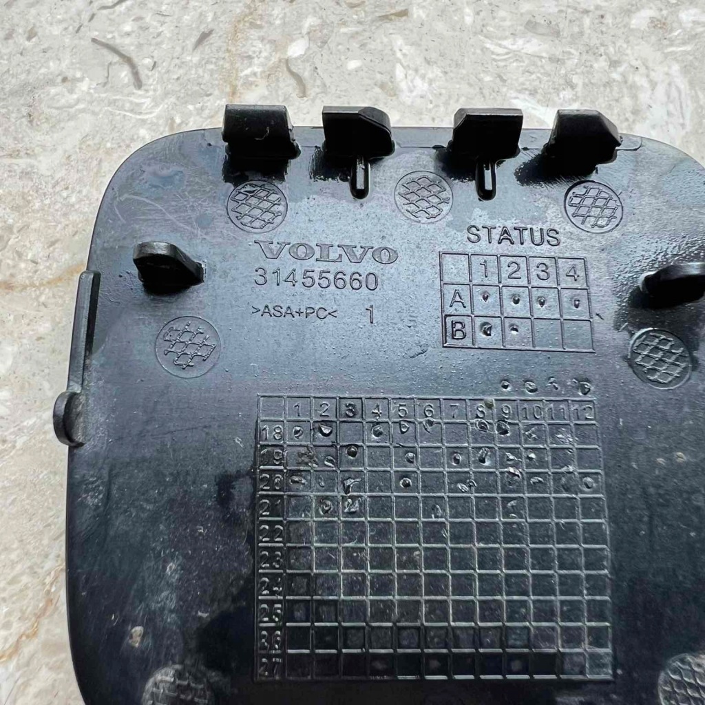 фото №5, Volvo v60 ii 18-21 заглушка бампера задня 31455660