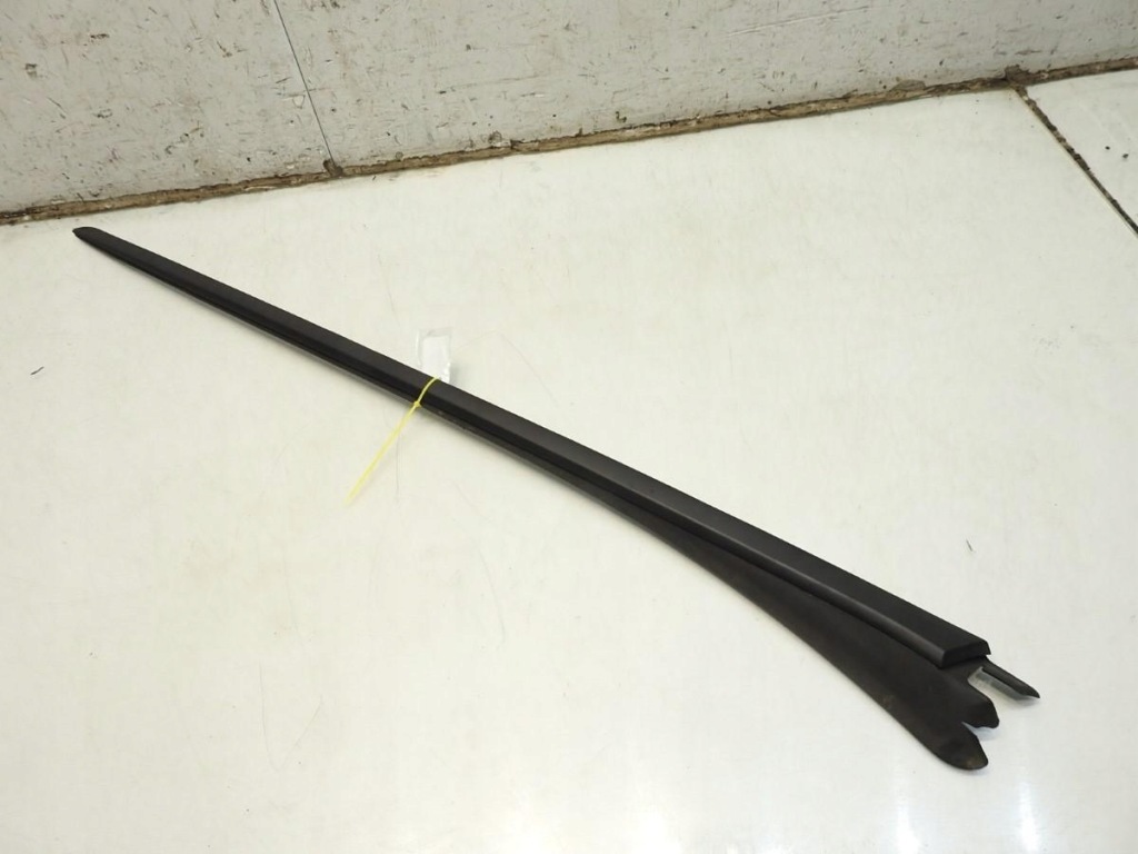 фото №8, Молдинг стекло лобовое левая peugeot 5008 i 96858535