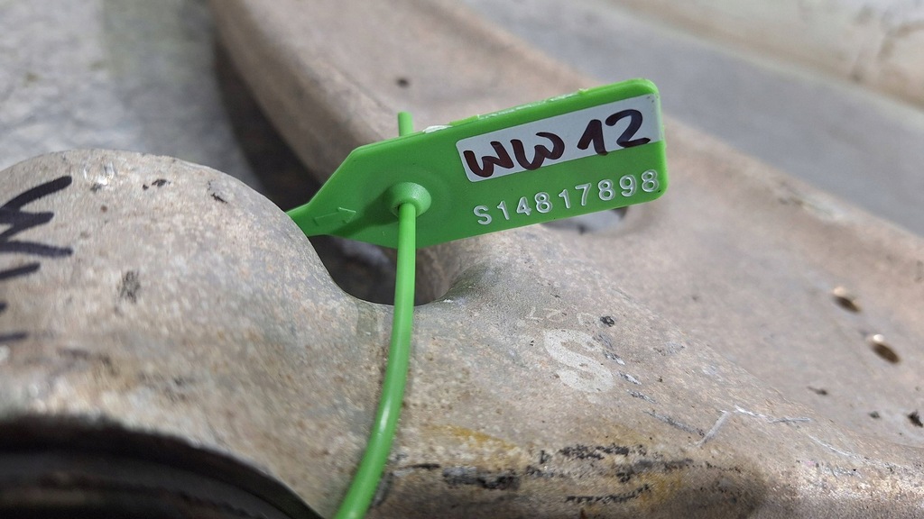 фото №10, Важіль лівий перед 3c0407153b vw passat b6 audi a3 s3 8p 2.0 tdi