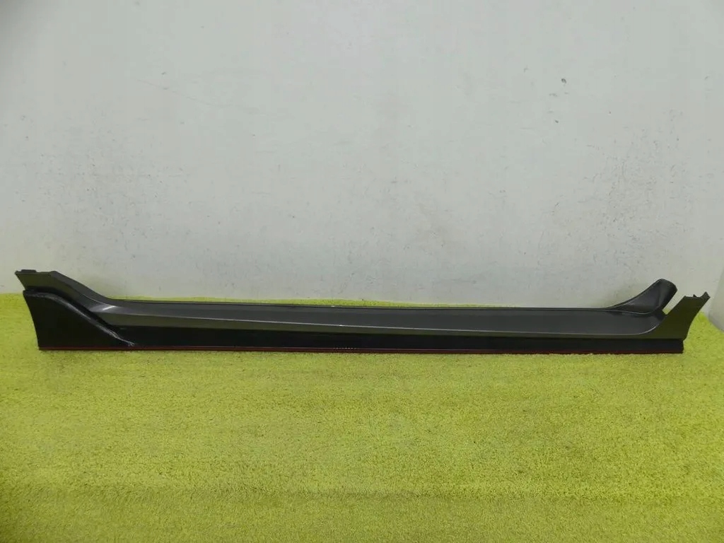 фото №1, Порог молдинг накладка правая honda civic x 10 17- r-type оригинал